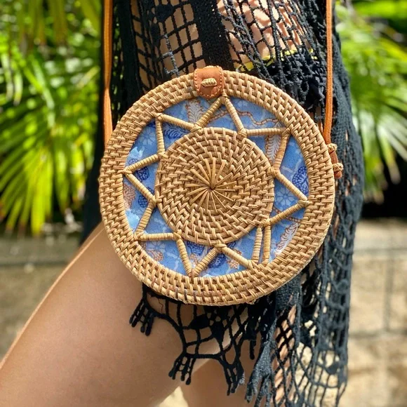 Handmade Rattan Bag - Picture 1 of 3